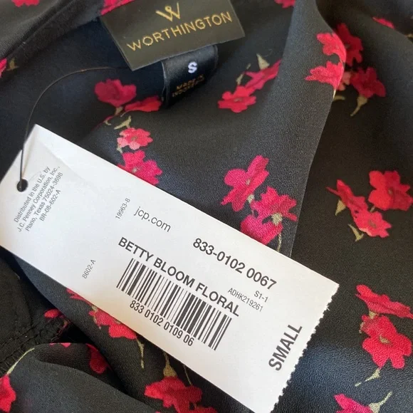 Cold shoulder floral print blouse - Picture 3 of 3